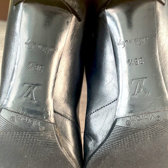 LouisVuitton booties, 3 inch heel with gold LV logo - Picture 5 of 11